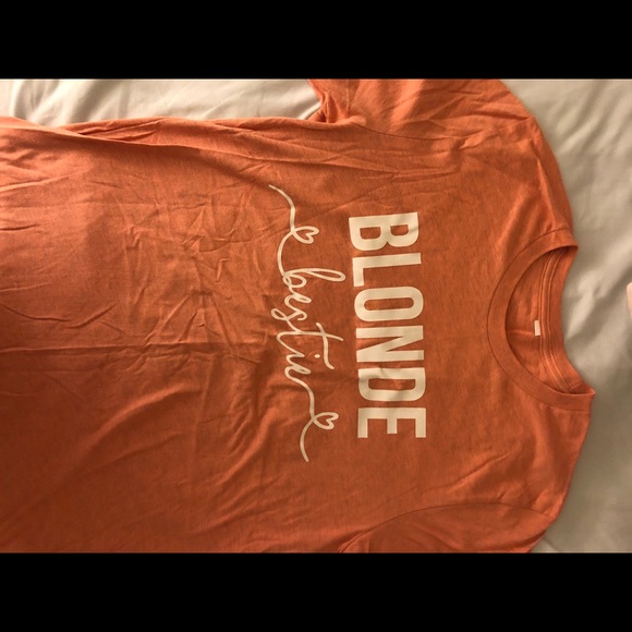 Brunette and blonde best friend T-shirt’s both MED - Picture 5 of 5